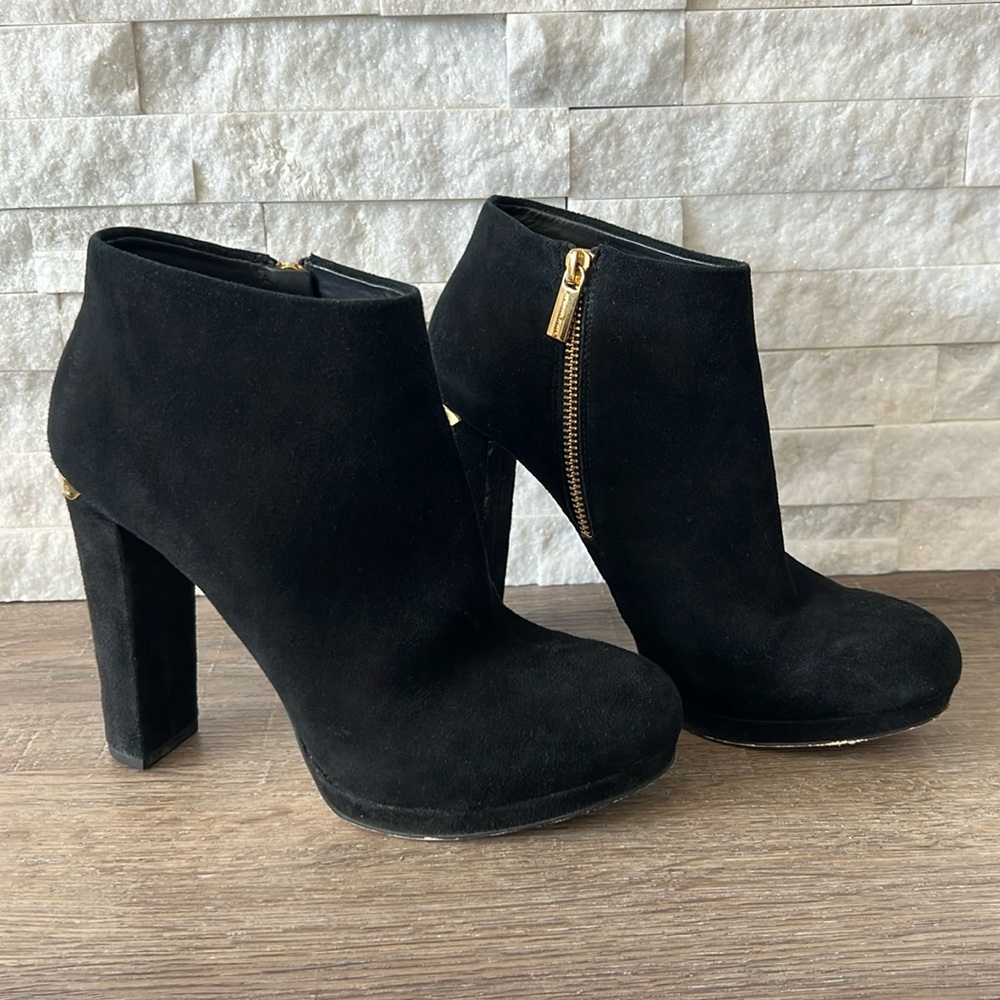 Michael Kors | Black Velvet Booties | Size 8